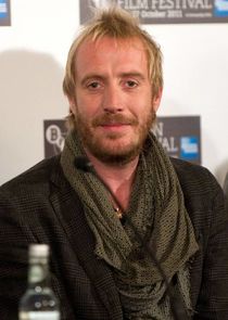 Rhys Ifans
as Gubby