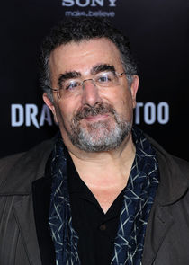 Saul Rubinek
as Dr. Simon Rubideaux