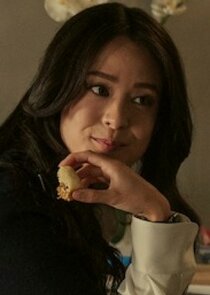 Highdee Kuan
as Alexis Kong