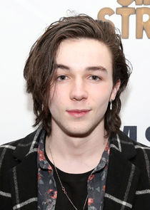 Mark McKenna
as Fergal McDonnell