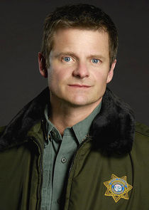 Steve Zahn
as Sheriff Jude Ellis