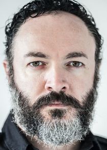 Paul Kennedy
as Inspector Treadaway