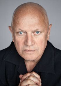 Steven Berkoff
as William Blake