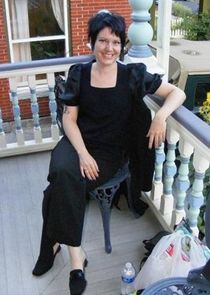 Amy Allan
as Psychic