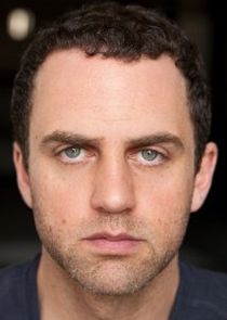 Mark Huberman
as Michael Kearney