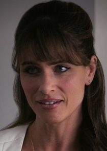 Amanda Peet
as Tina Morris