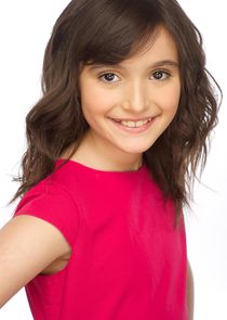 Leya Catlett
as Stacey Solloway