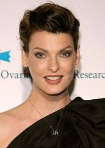Linda Evangelista
as Linda Evangelista