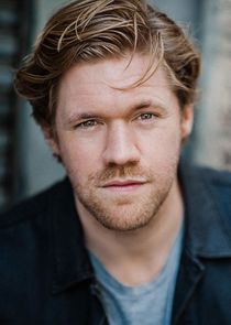 Alexander England
as John Morgan