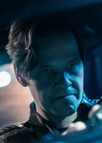 Ike Barinholtz
as Brett