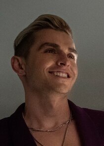 Dave Franco
as Xavier