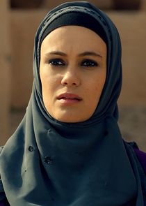 Dina Shihabi
as Hanin