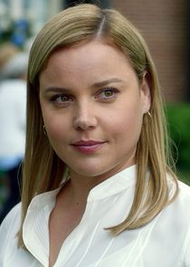 Abbie Cornish
as Cathy Mueller