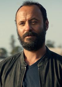 Ali Suliman
as Mousa bin Suleiman