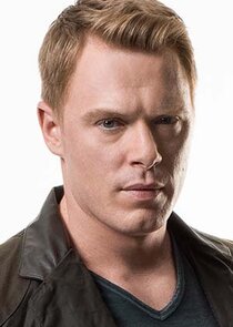 Diego Klattenhoff
as Donald Ressler