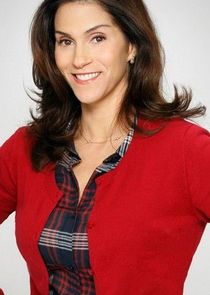 Jami Gertz
as Debbie Weaver