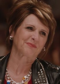 Molly Shannon
as Pat Dubek