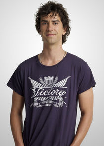 Hamish Linklater
as Matthew Kimble