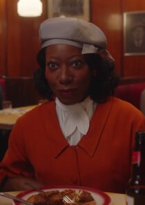 Alfie Fuller
as Dinah Rutledge