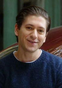Michael Zegen
as Joel Maisel