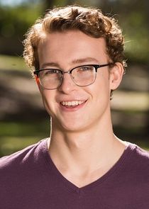 Jamie Carter
as Peter Nash