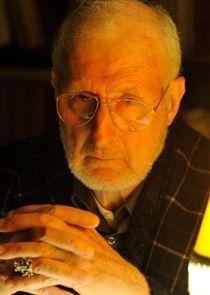 James Cromwell
as Cardinal Michael Spencer