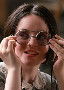 Viola Prettejohn
as Myrtle Haplisch