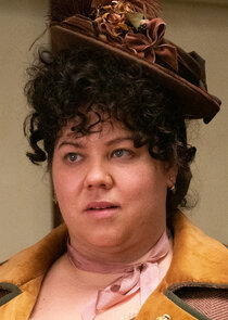 Ella Smith
as Desirée Blodgett