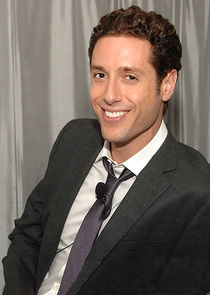 Paulo Costanzo
as Ray Halle